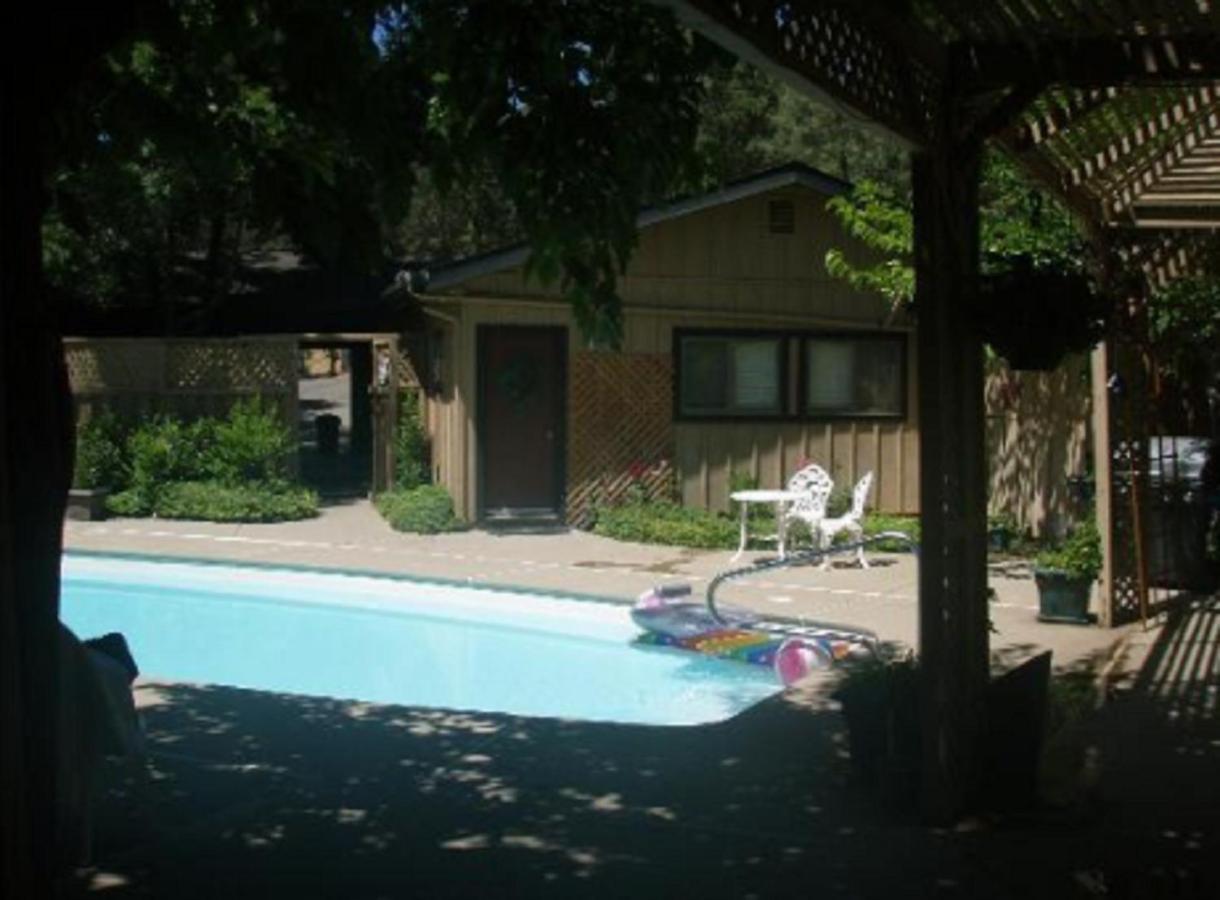 Yosemite Bed And Breakfast Mariposa Esterno foto